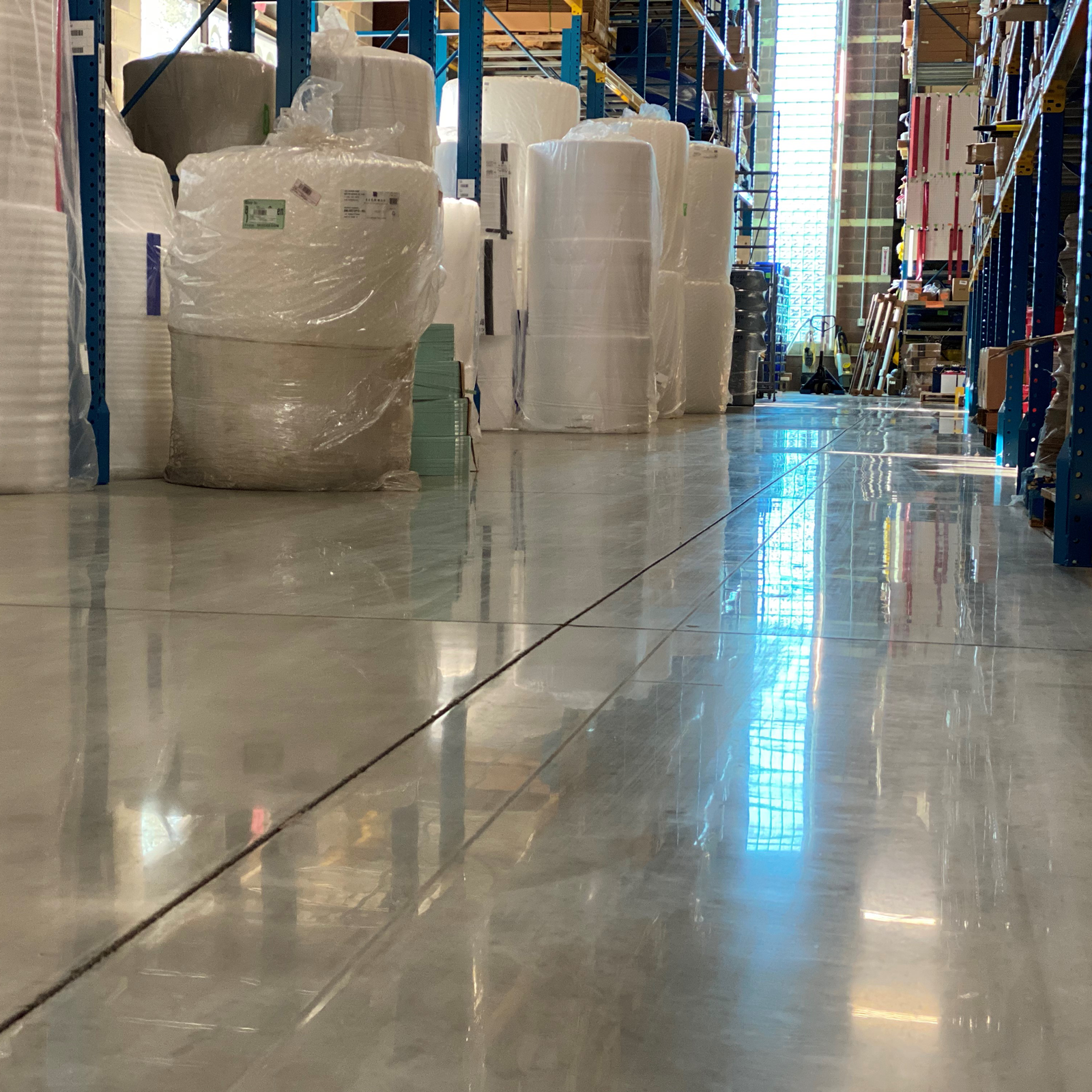 Shiney Polished Concrete at warehouse in Ohio